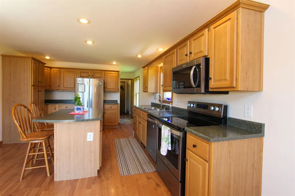 31 Higbee Road Charlotte VT 05445
