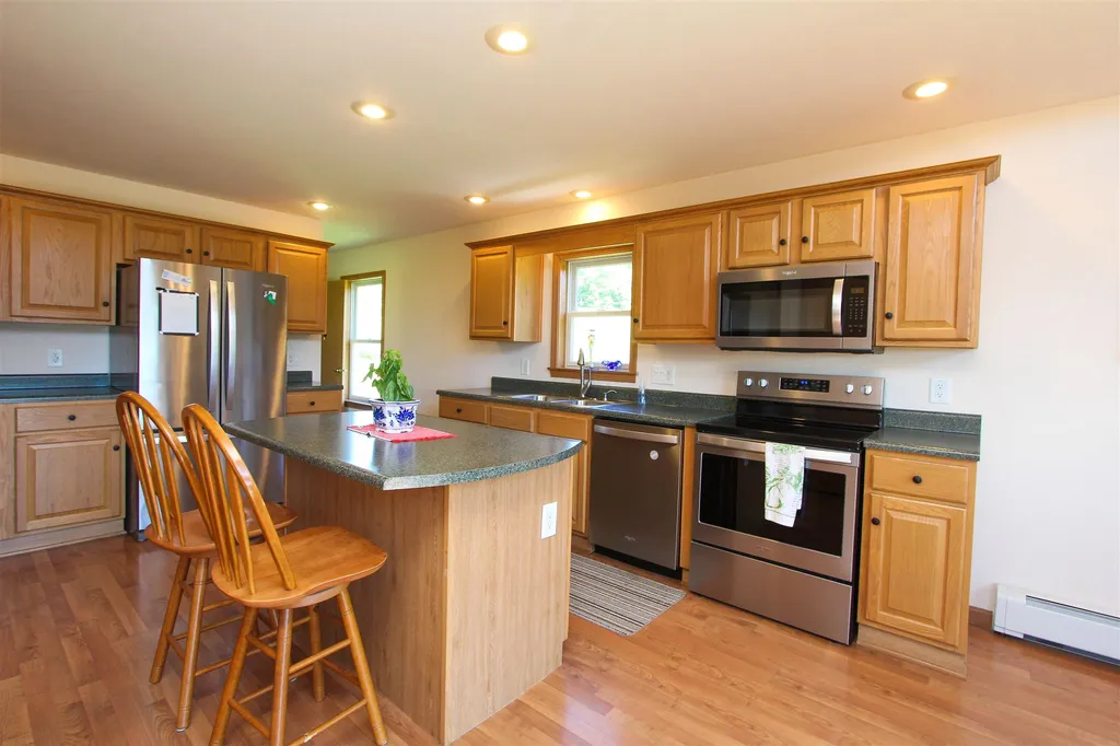 31 Higbee Road Charlotte VT 05445
