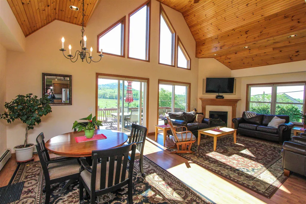31 Higbee Road Charlotte VT 05445