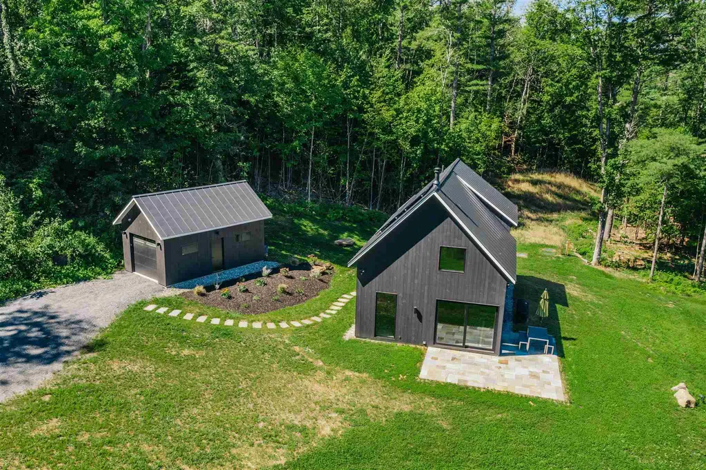 5 Maple Heights Hartland VT 05048