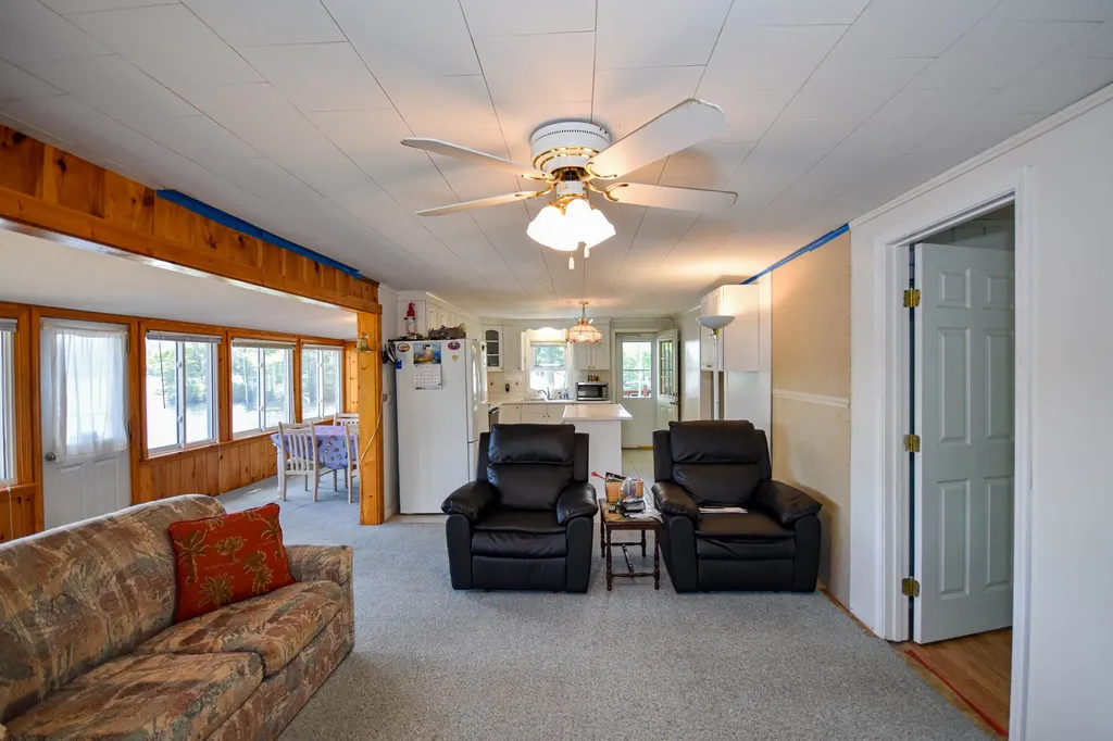 403 Mica Point Road Barrington NH 03825