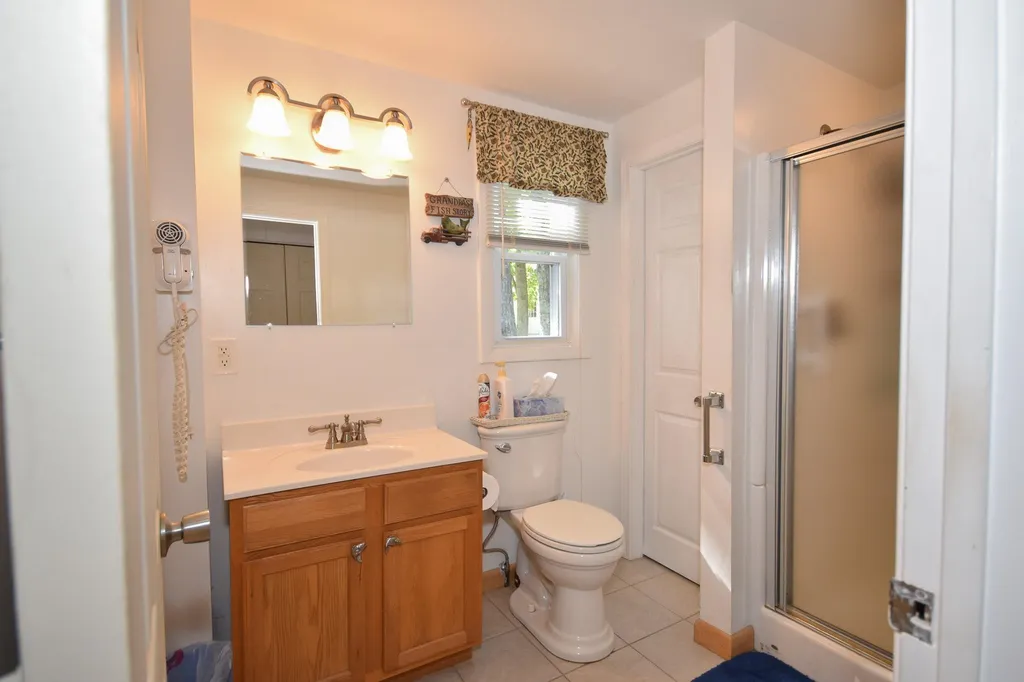 403 Mica Point Road Barrington NH 03825