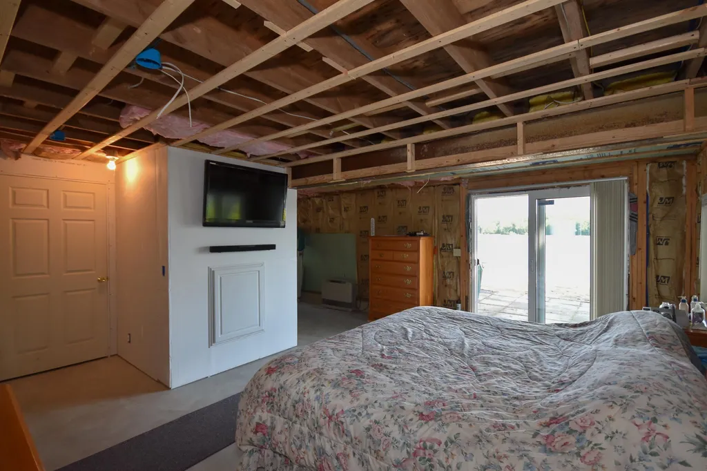 403 Mica Point Road Barrington NH 03825