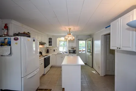 403 Mica Point Road Barrington NH 03825