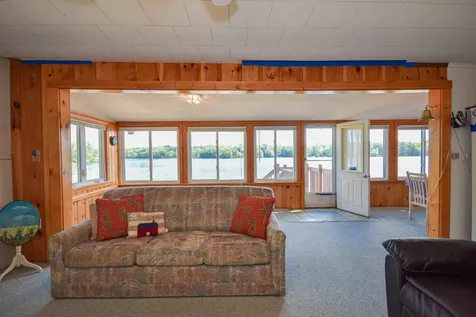 403 Mica Point Road Barrington NH 03825