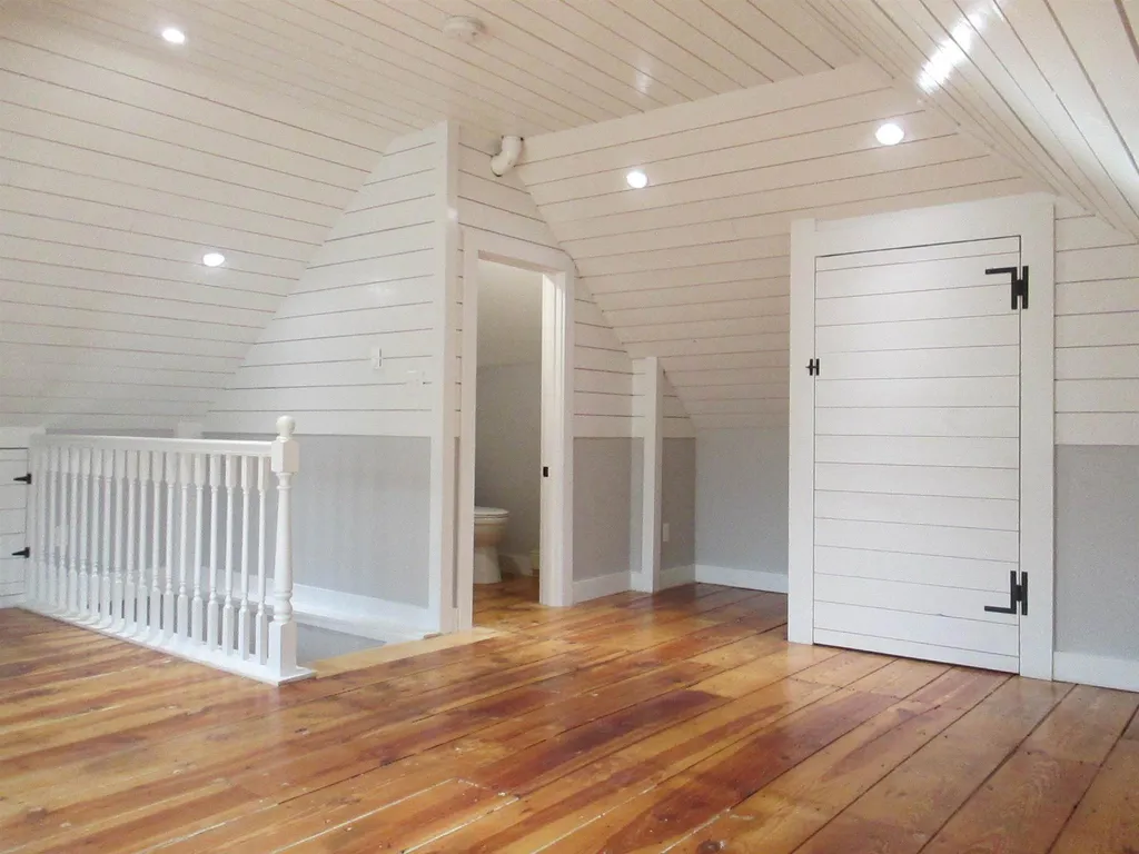 366 Roxbury Street Keene NH 03431