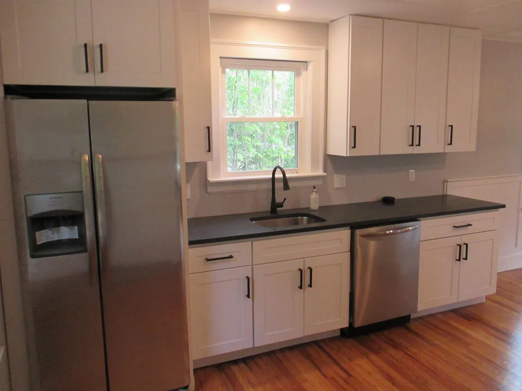366 Roxbury Street Keene NH 03431