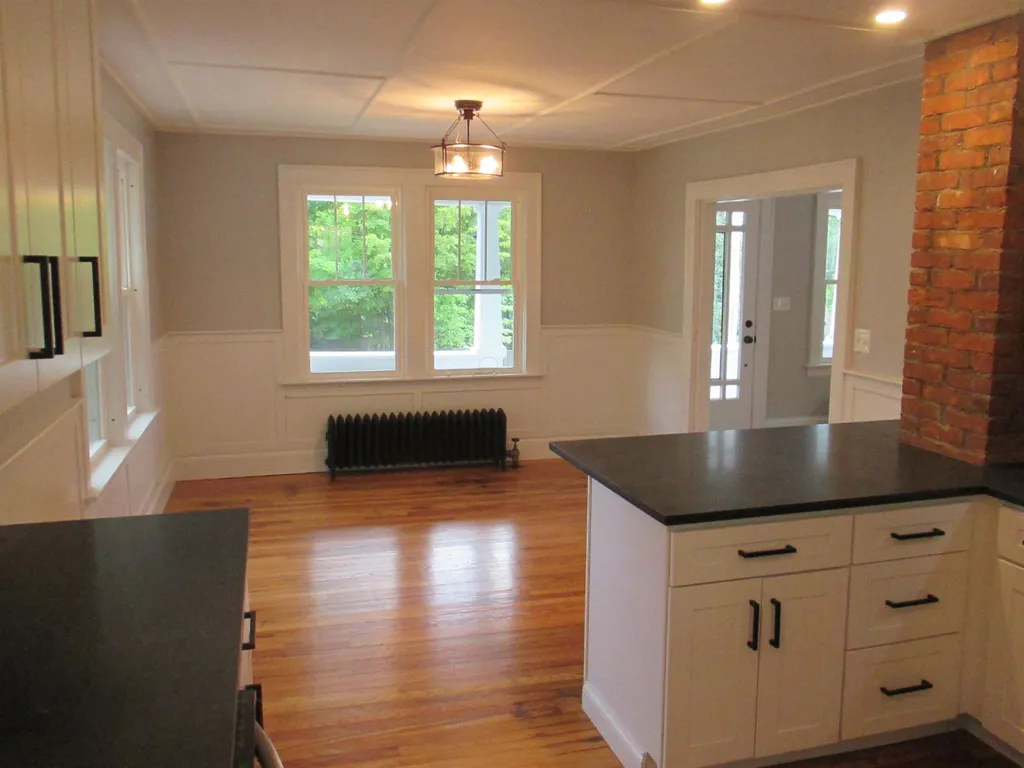 366 Roxbury Street Keene NH 03431