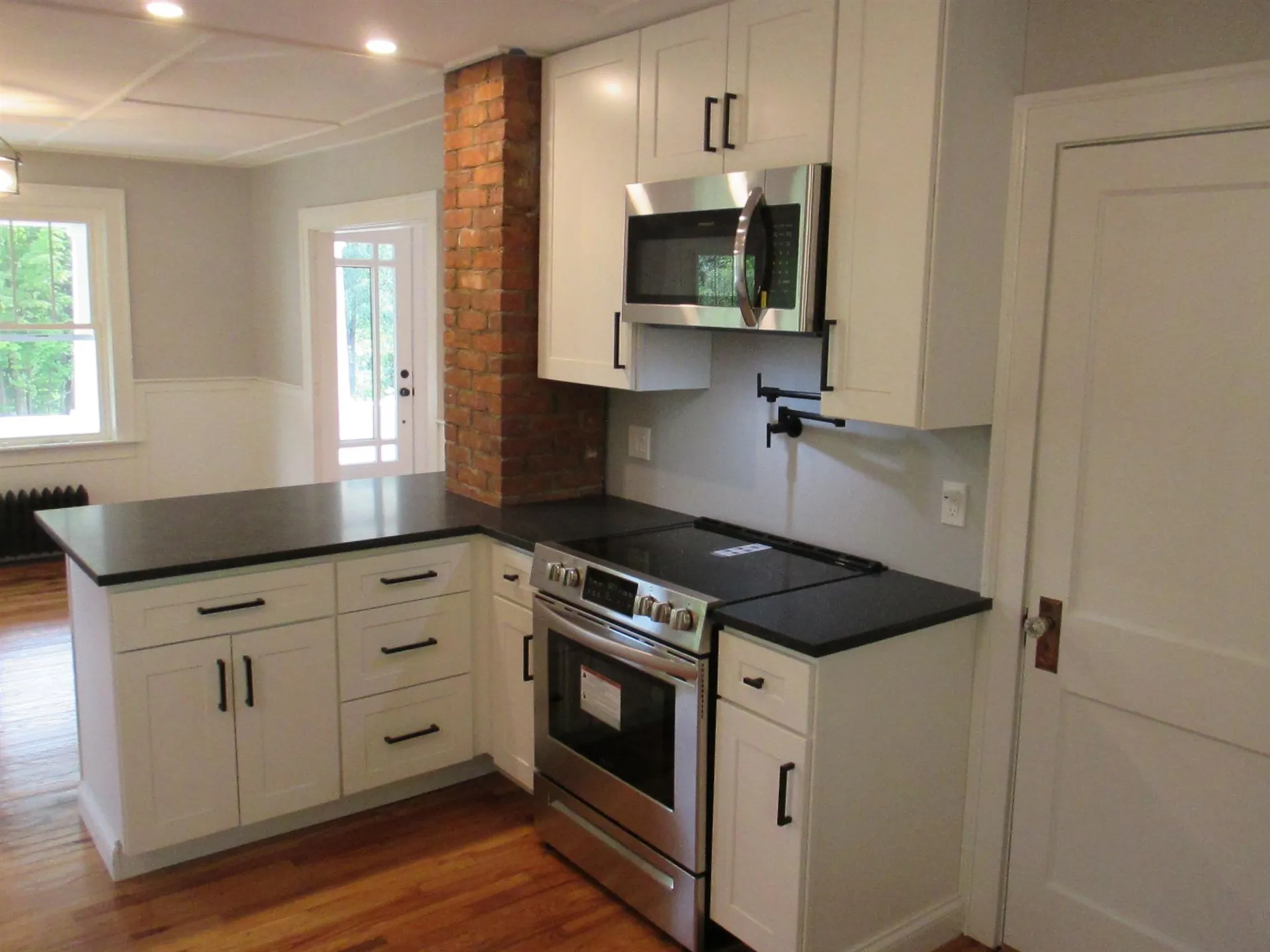366 Roxbury Street Keene NH 03431