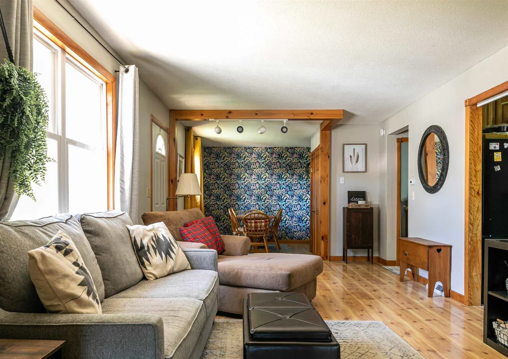 70 Red Barn Hill Road Georgia VT 05468