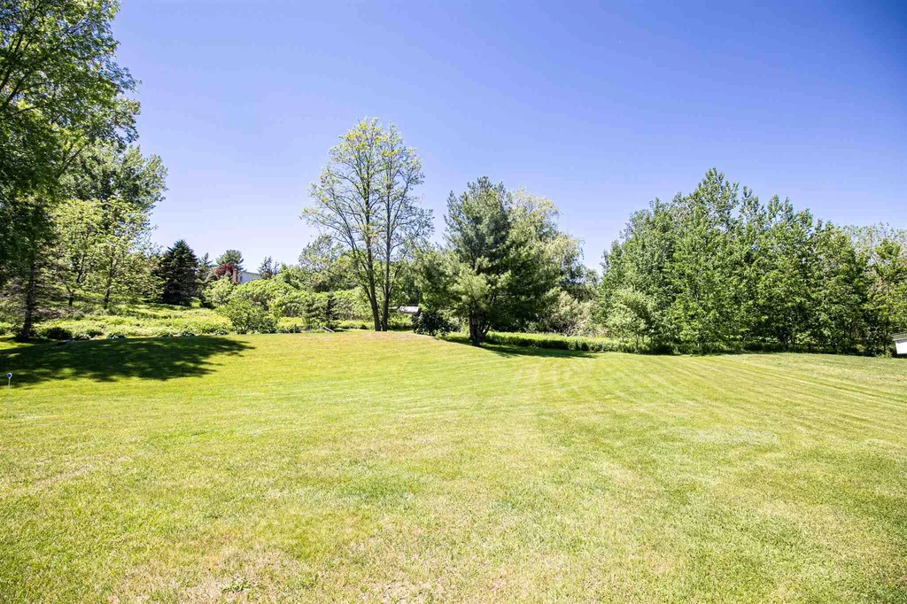 70 Red Barn Hill Road Georgia VT 05468