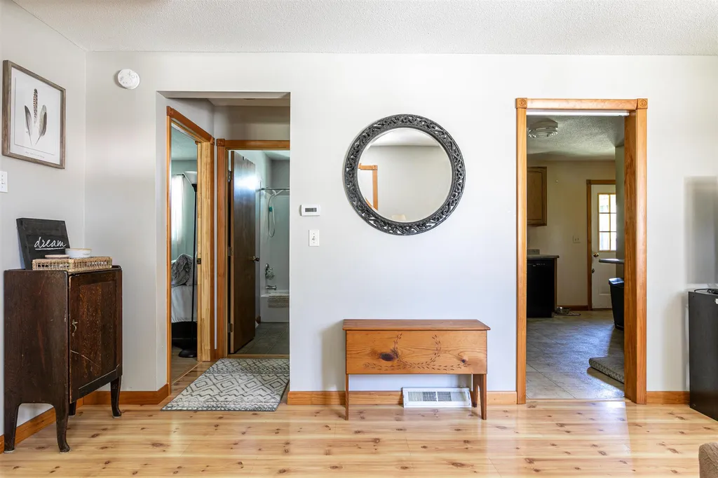 70 Red Barn Hill Road Georgia VT 05468