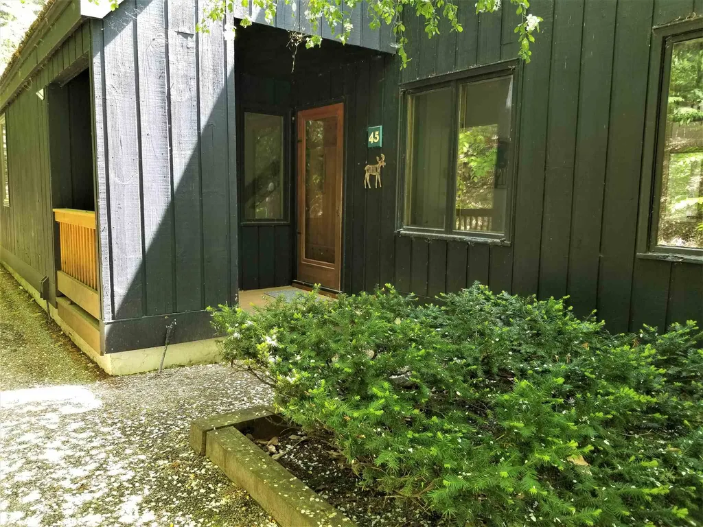 4645 Battleground Road Fayston VT 05673