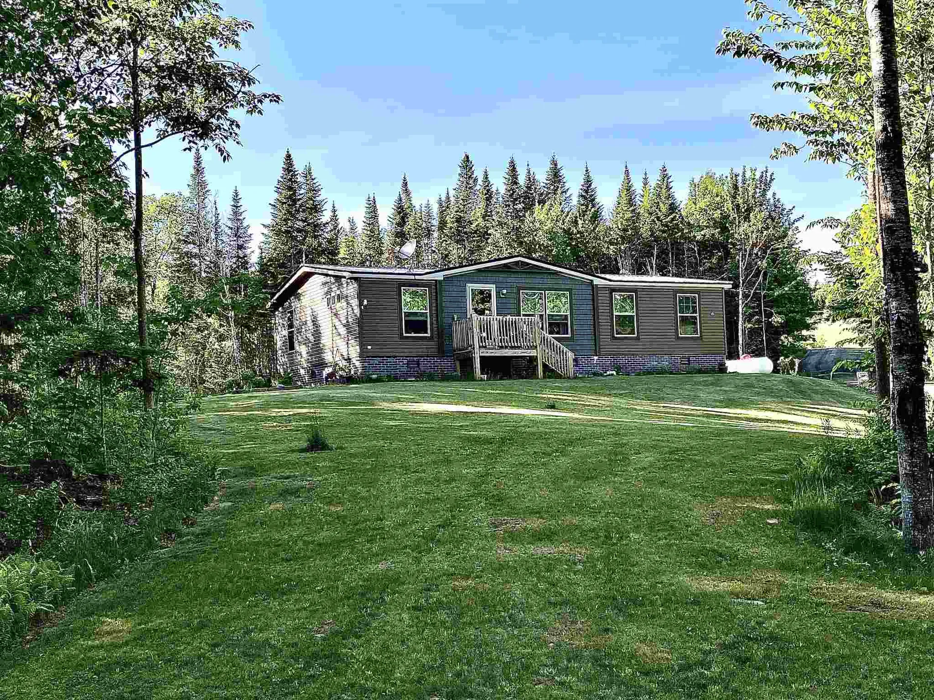 43 Kingfield Road Pittsburg NH 03592