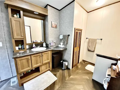 43 Kingfield Road Pittsburg NH 03592