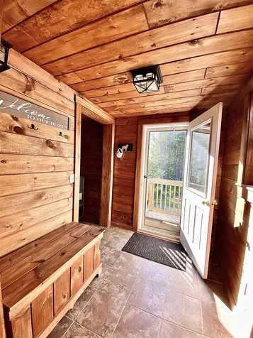 43 Kingfield Road Pittsburg NH 03592