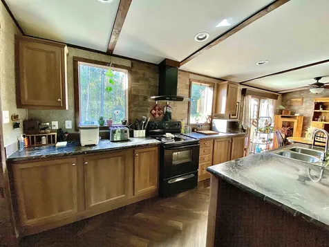 43 Kingfield Road Pittsburg NH 03592