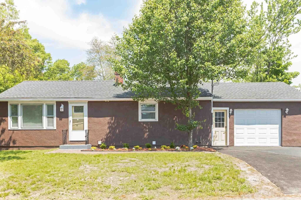 36 E Glenwood Street Nashua NH 03060