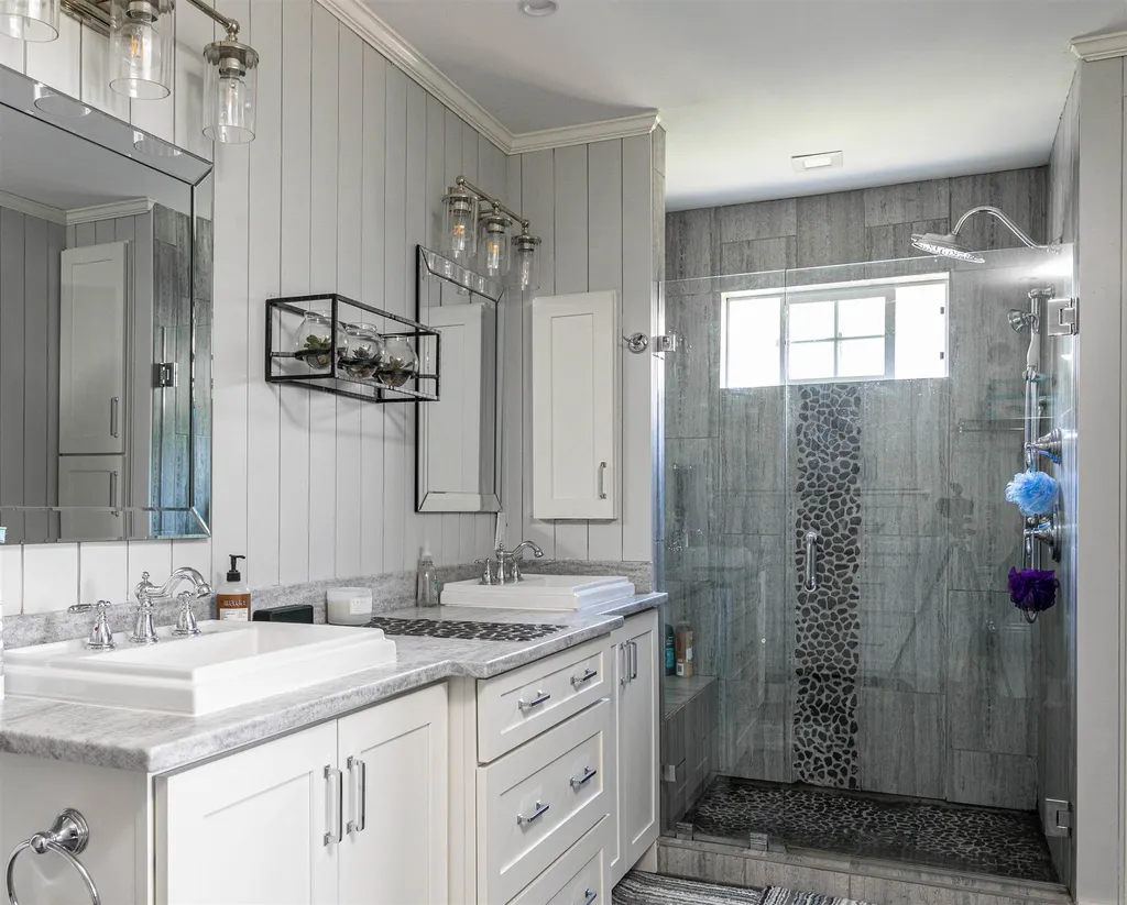 167 Overlake Drive Colchester VT 05446