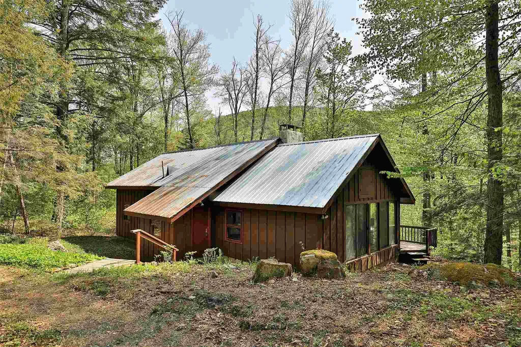 288 Pcn Road Plymouth VT 05056