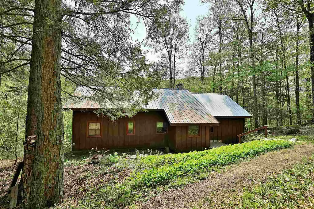 288 Pcn Road Plymouth VT 05056