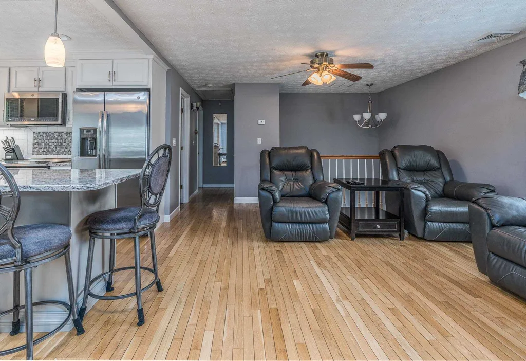4 Wood Avenue Derry NH 03038