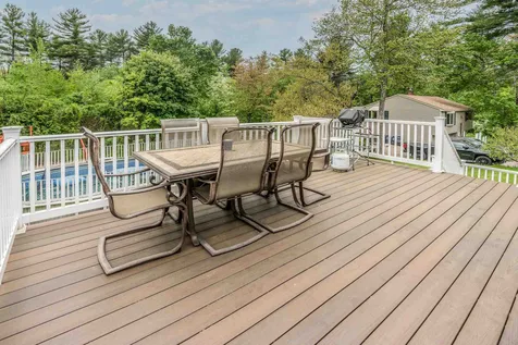 4 Wood Avenue Derry NH 03038