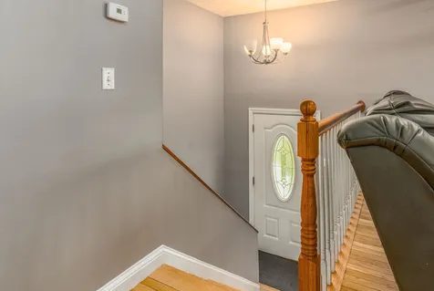 4 Wood Avenue Derry NH 03038