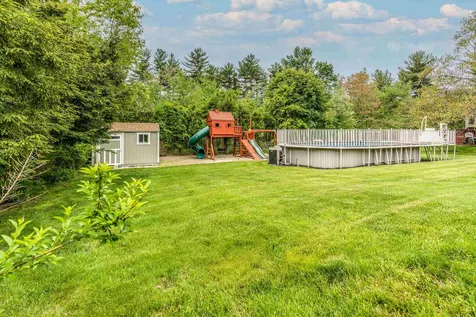 4 Wood Avenue Derry NH 03038