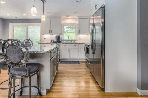 4 Wood Avenue Derry NH 03038