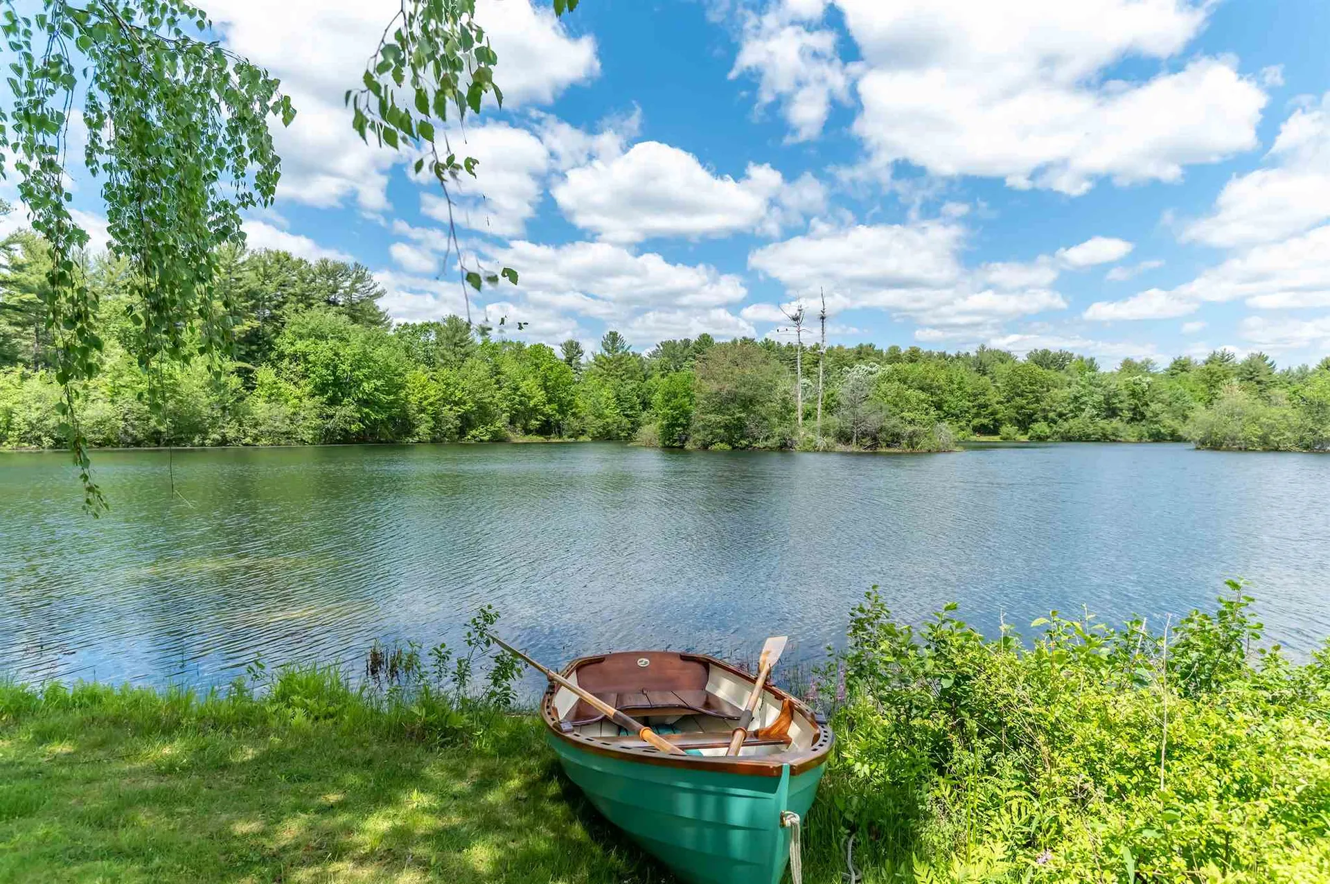18 Hawkins Pond Lane Salem NH 03079