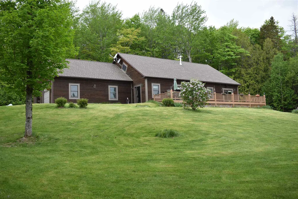 638 Hinman Road Glover VT 05839