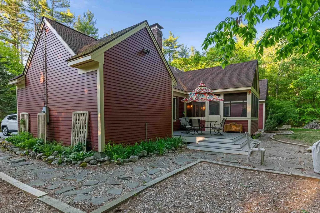 463 Otterville Road New London NH 03257