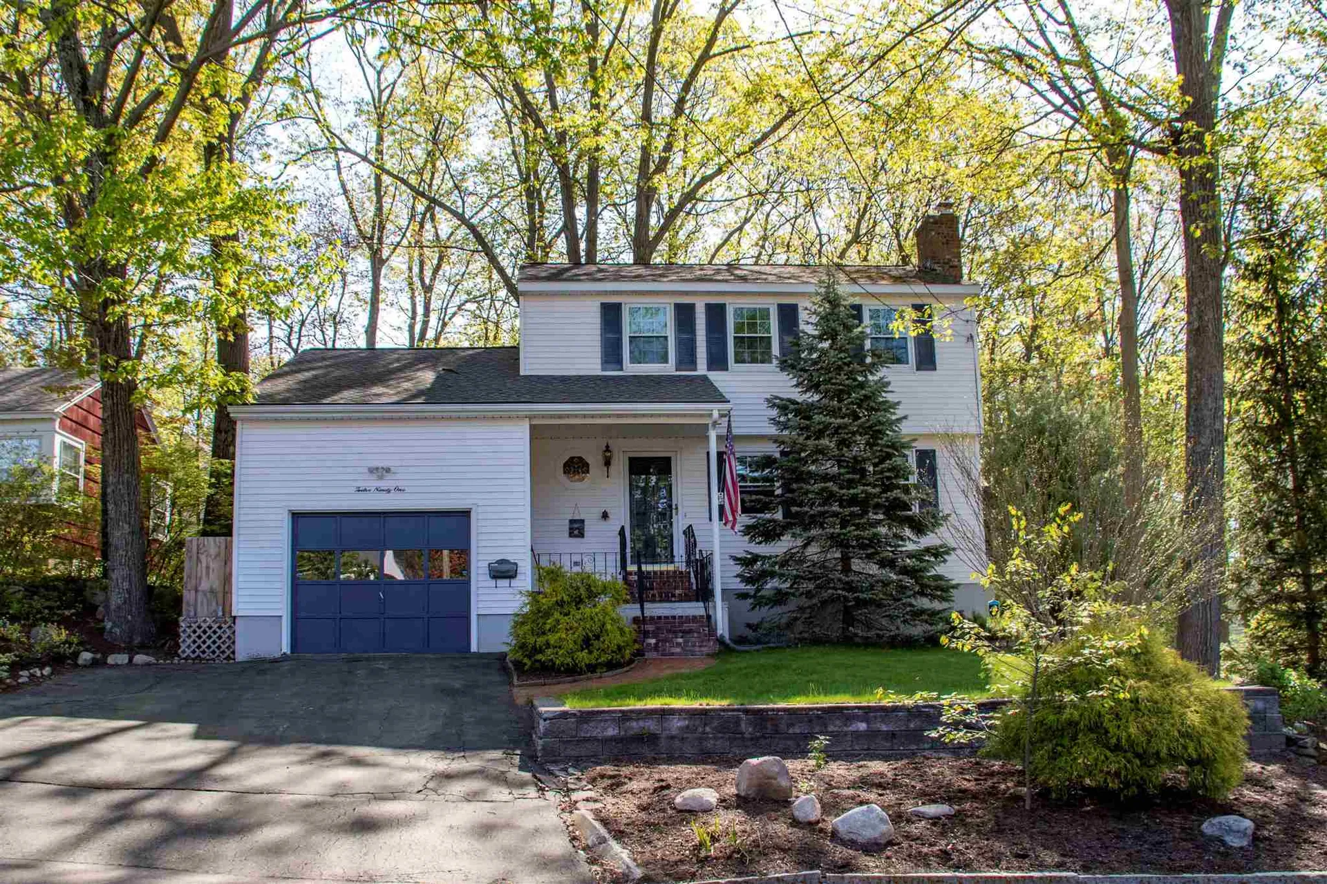 1291 Hall Street Manchester NH 03104