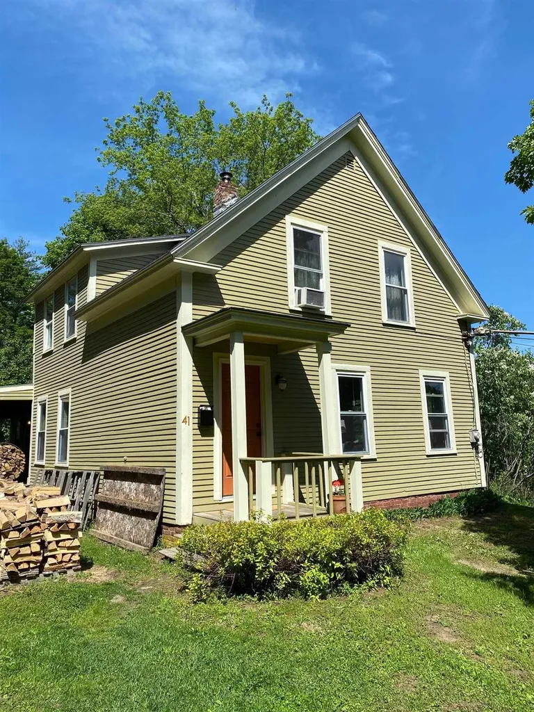 41 Chase Street Claremont NH 03743