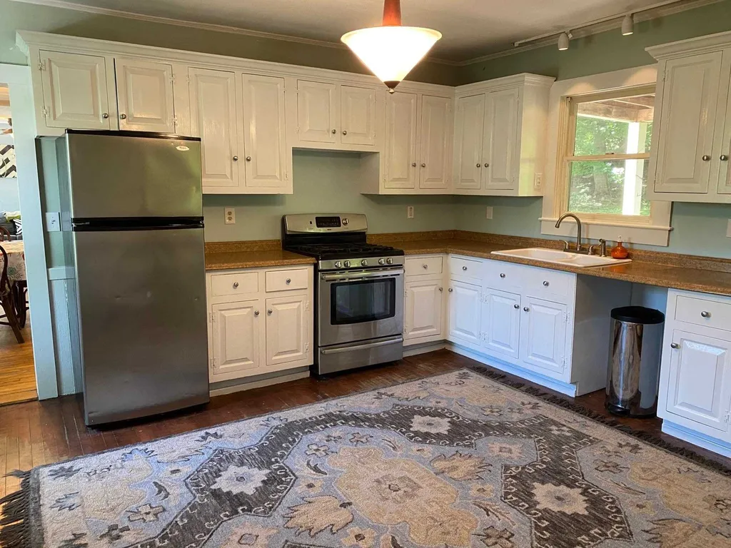 41 Chase Street Claremont NH 03743