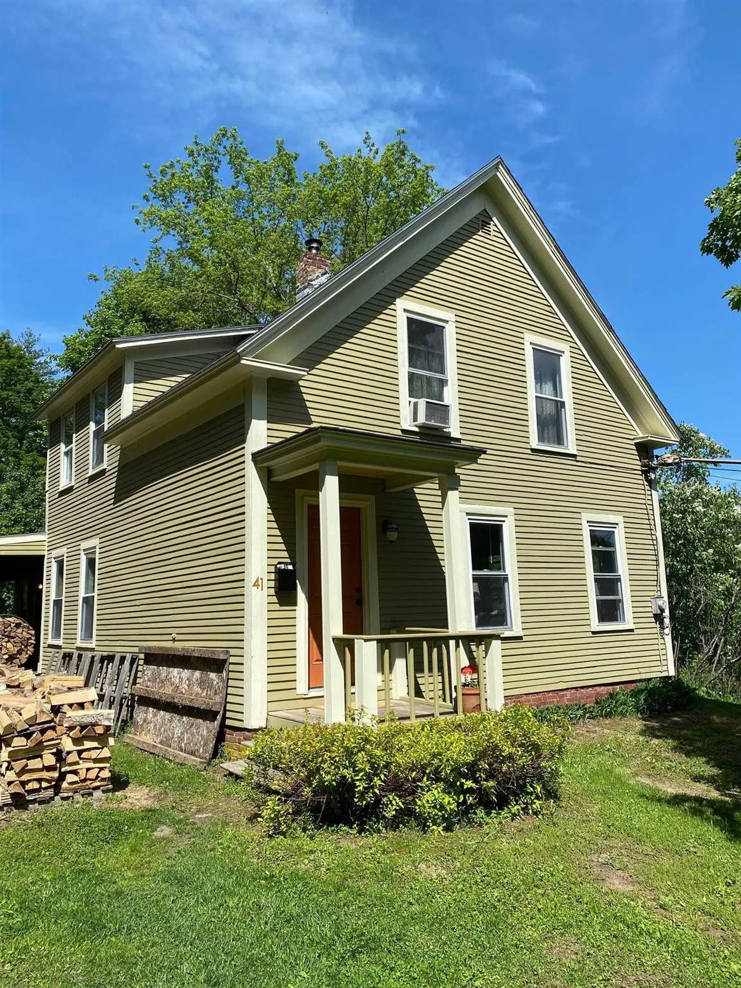 41 Chase Street Claremont NH 03743