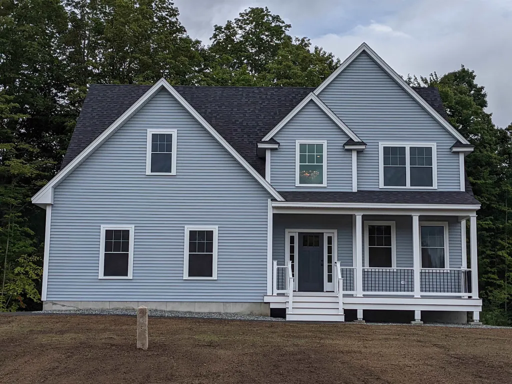 402 South Road Brentwood NH 03833
