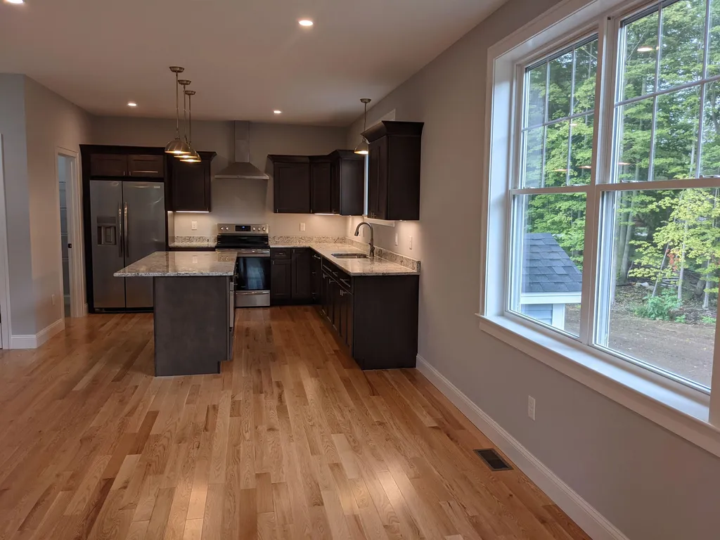 402 South Road Brentwood NH 03833