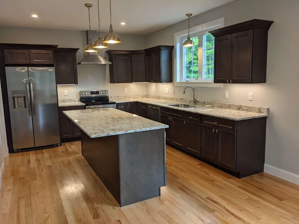 402 South Road Brentwood NH 03833
