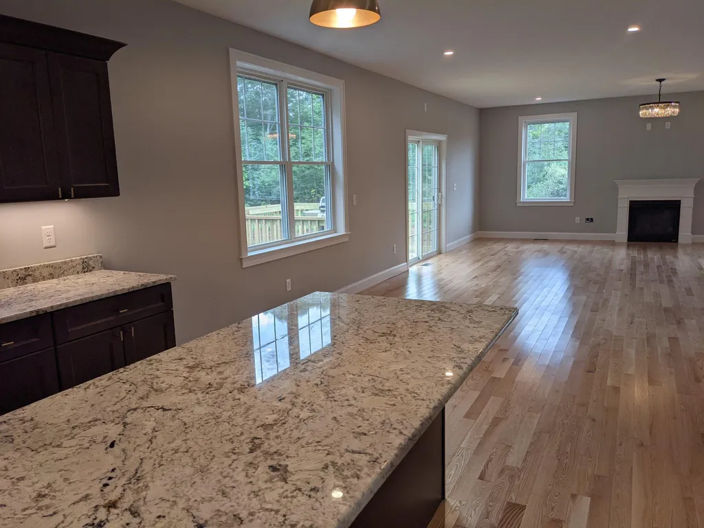 402 South Road Brentwood NH 03833