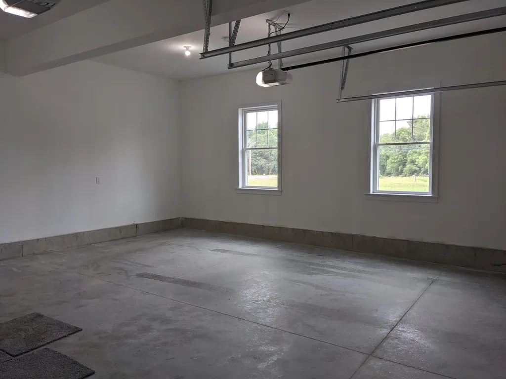 402 South Road Brentwood NH 03833
