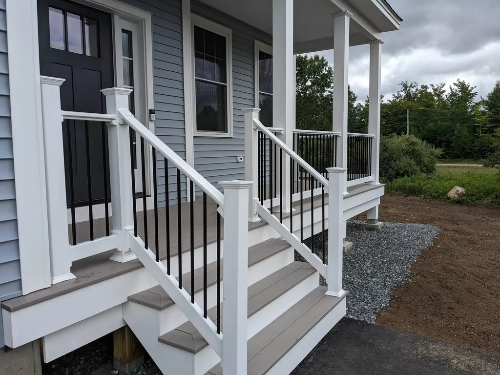 402 South Road Brentwood NH 03833