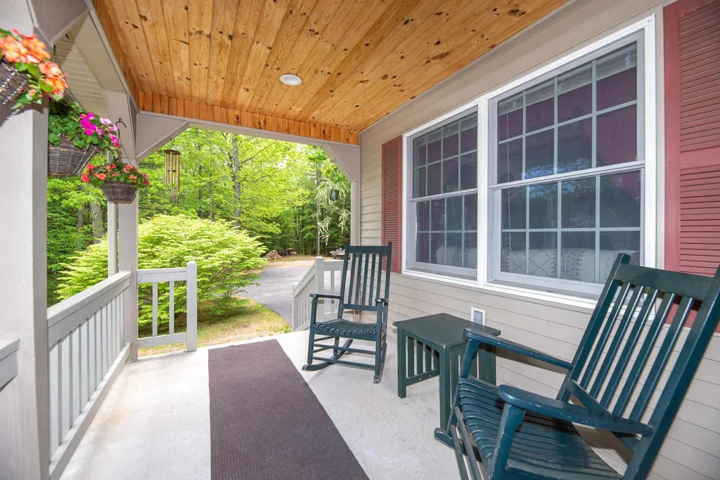 85 Elm Street Milton NH 03851