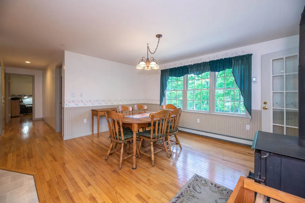 85 Elm Street Milton NH 03851