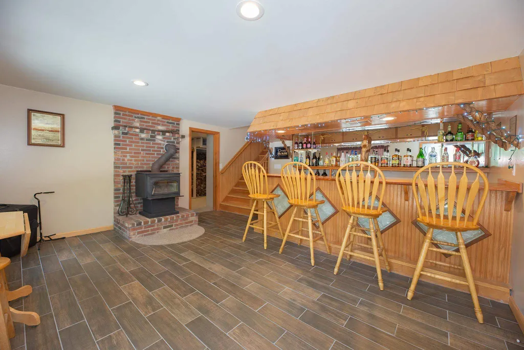 85 Elm Street Milton NH 03851