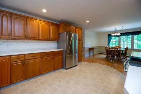 85 Elm Street Milton NH 03851