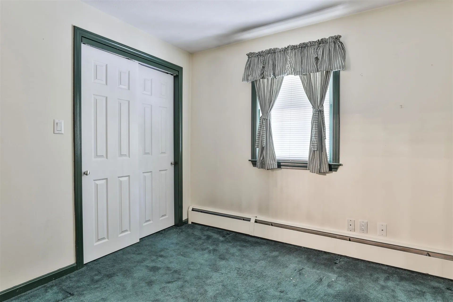 51 Old Auburn Road Derry NH 03038