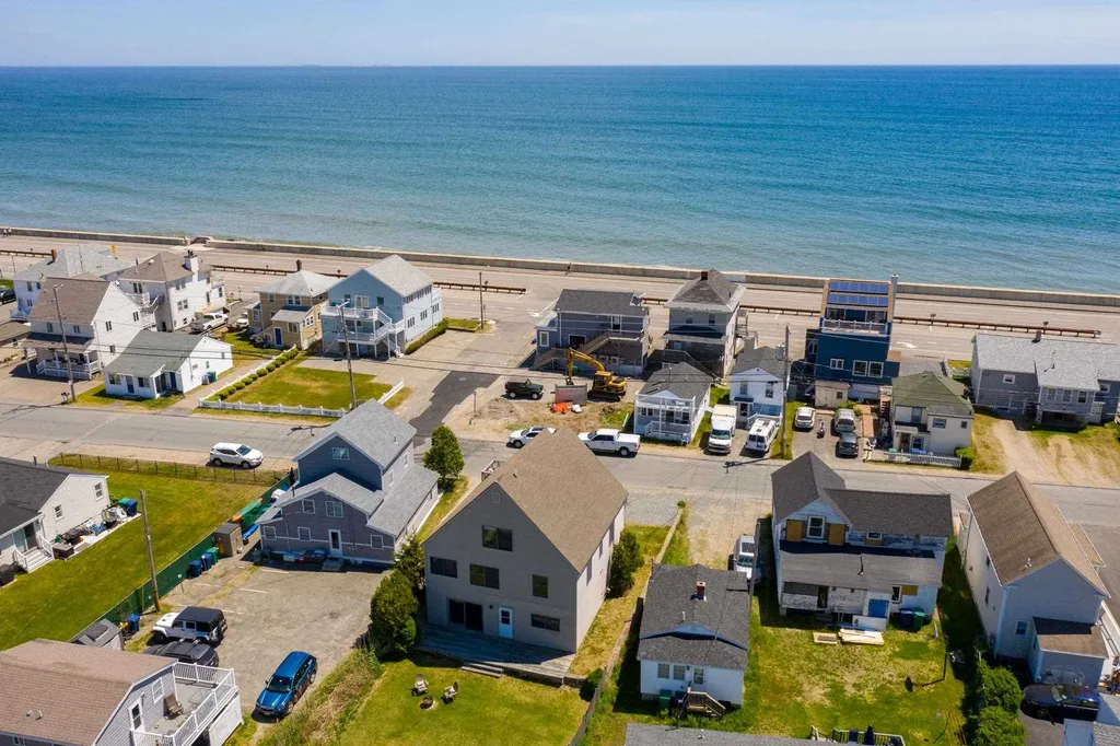 26 Kings Highway Hampton NH 03842