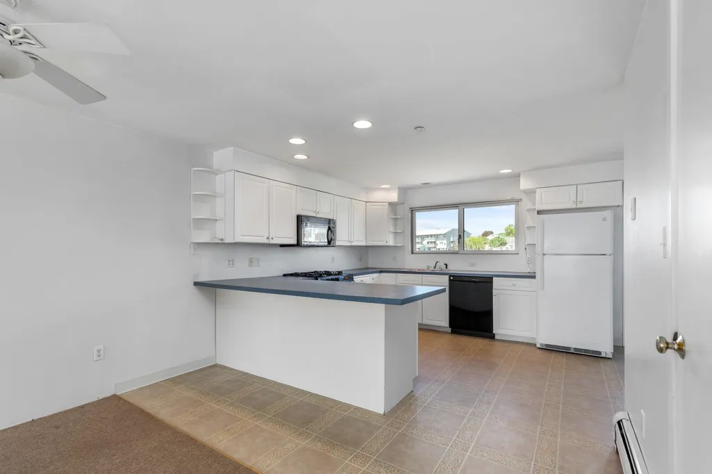 26 Kings Highway Hampton NH 03842